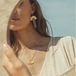 Collier Lasne
